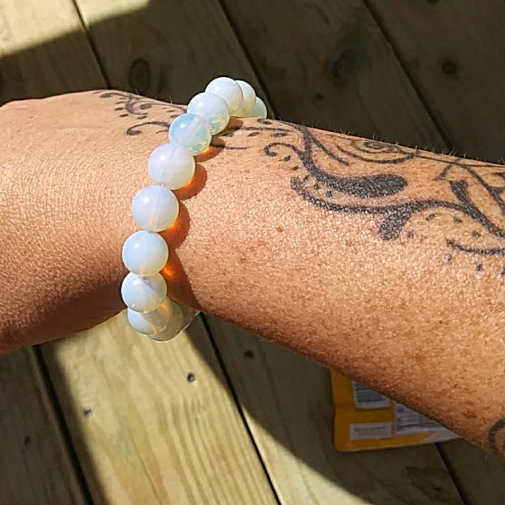 H.Vellz Moonstone Stretch Bracelet